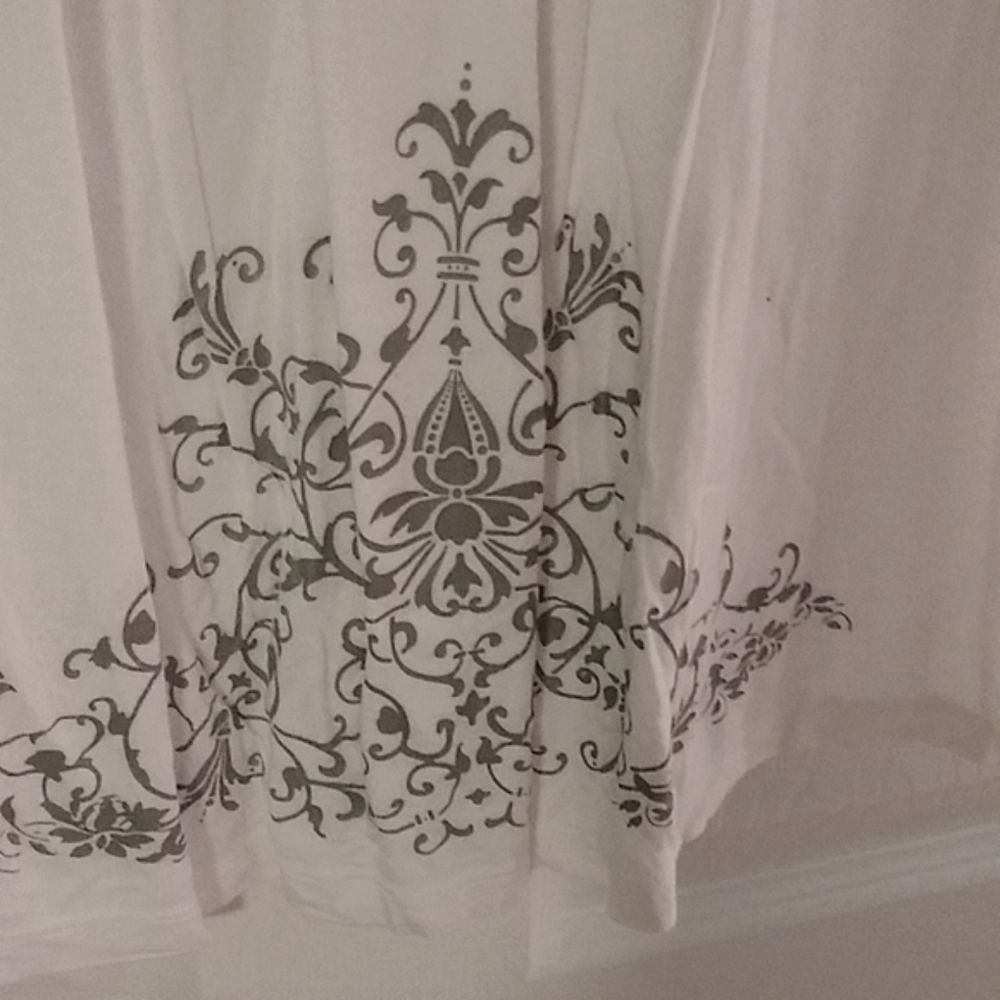 Loft small white flowy top - Picture 3 of 4